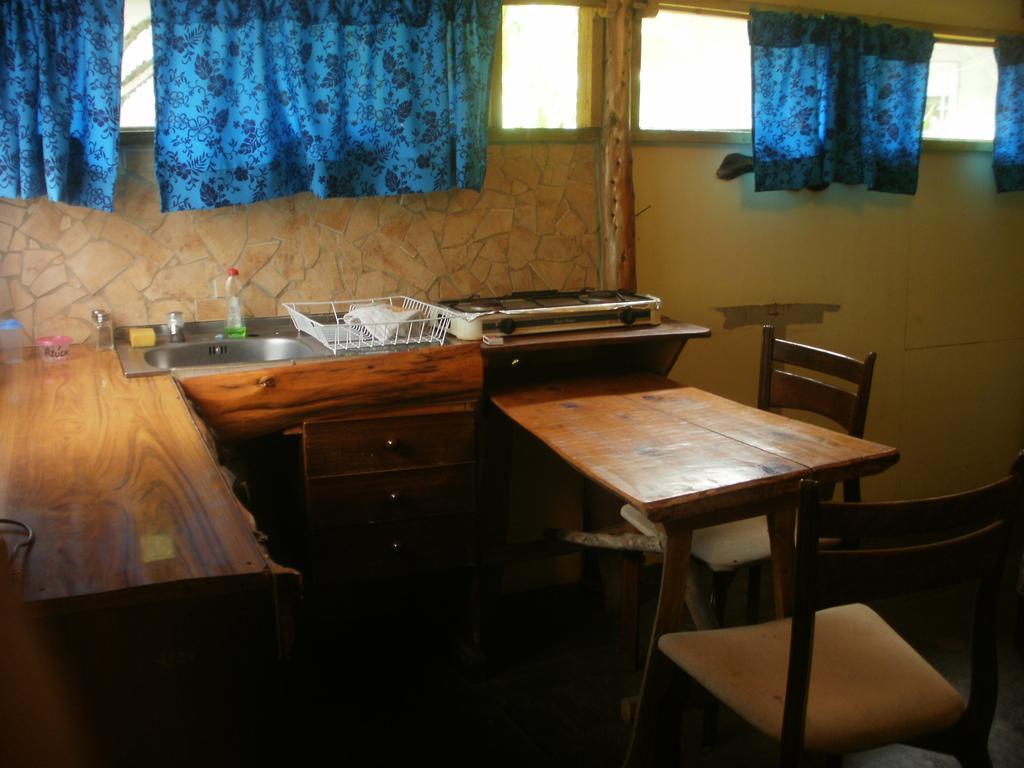Cabanas Moenga Анґа-Роа Номер фото